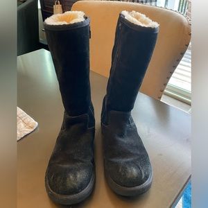 Girls youth size 3 UGG classic tall zipper boots black